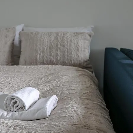 Cloudberry Lane By Booklapland Apartman