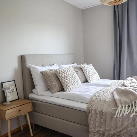 Apartman Cloudberry Lane By Booklapland *